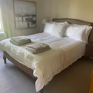 Railway - Pet Friendly With Parking Holiday home